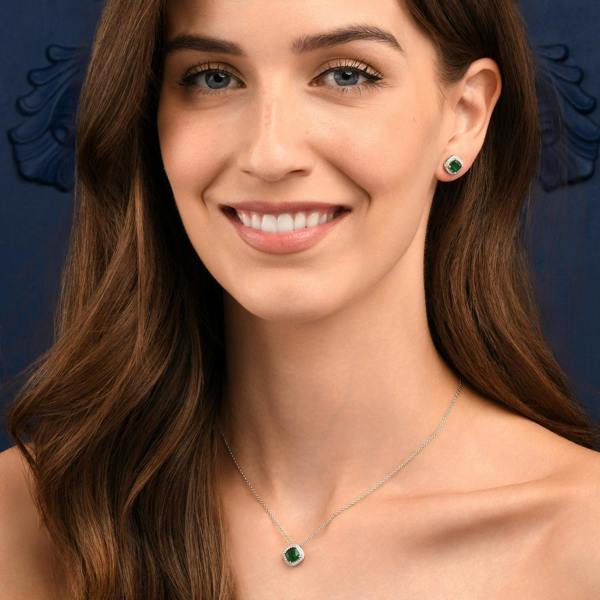 namana 925 Sterling Silver Green Cubic Zirconia Cushion Halo Pendant Necklace