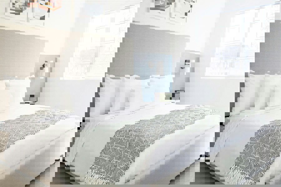 Emma Barclay Zahra Black Blanket/Throw