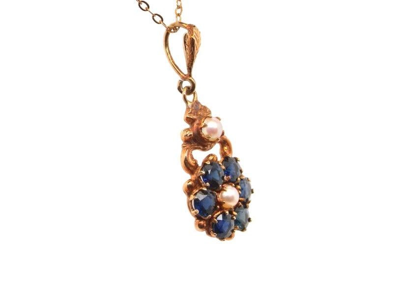 Vintage Tom A vintage Sapphire and Pearl pendant