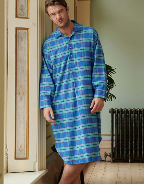 M_Nightshirt_Inverness_Tartan_1_1.mp4