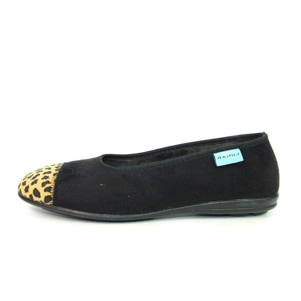 Lunar Women's Jessie Leopard Print Slippers - Black