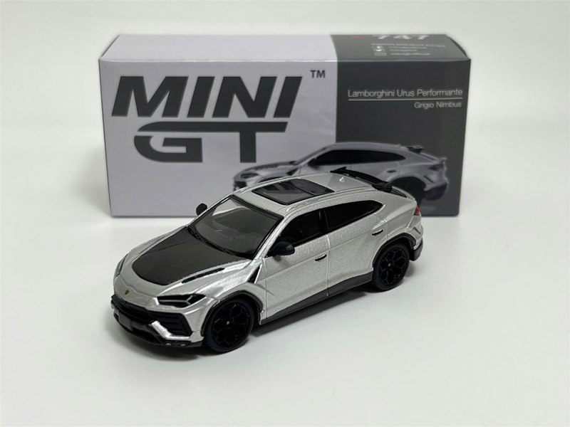 Mini GT Lamborghini Urus Performante Grigio Nimbus LHD Mini GT MGT00747L