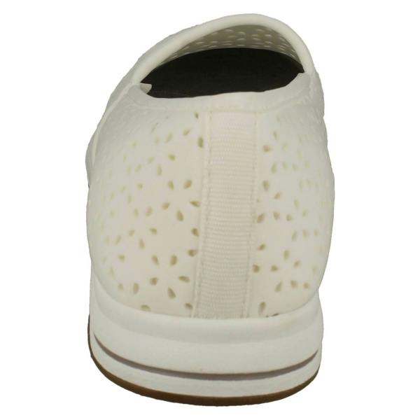 Clarks Ladies Clarks Lightweight Cloudstepper Loafer Style Shoes Brinkley Emily
