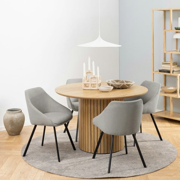 Furniture To Go Yale Dining Table in Oak