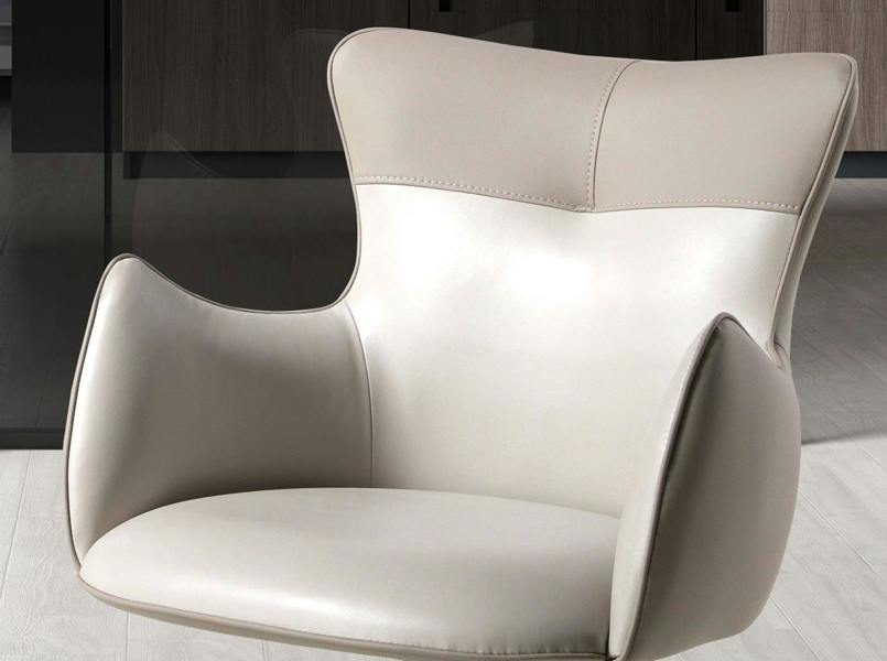 Angel Cerdá Swivel Chair in Off-white and Greige Leatherette 4203