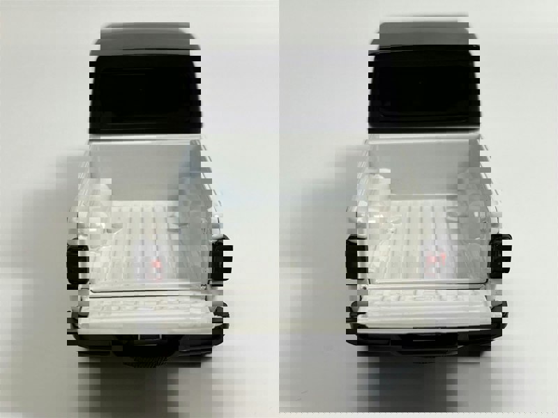 Tayumo Jeep Gladiator White LHD 1:32 Scale - Light & Sound Tayumo 32130002