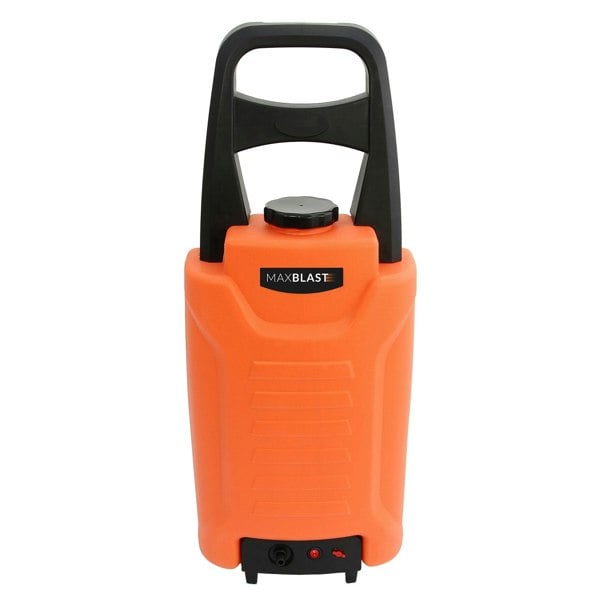 Maxblast 30ft Water Fed Cleaning Pole & 30L Water Trolley