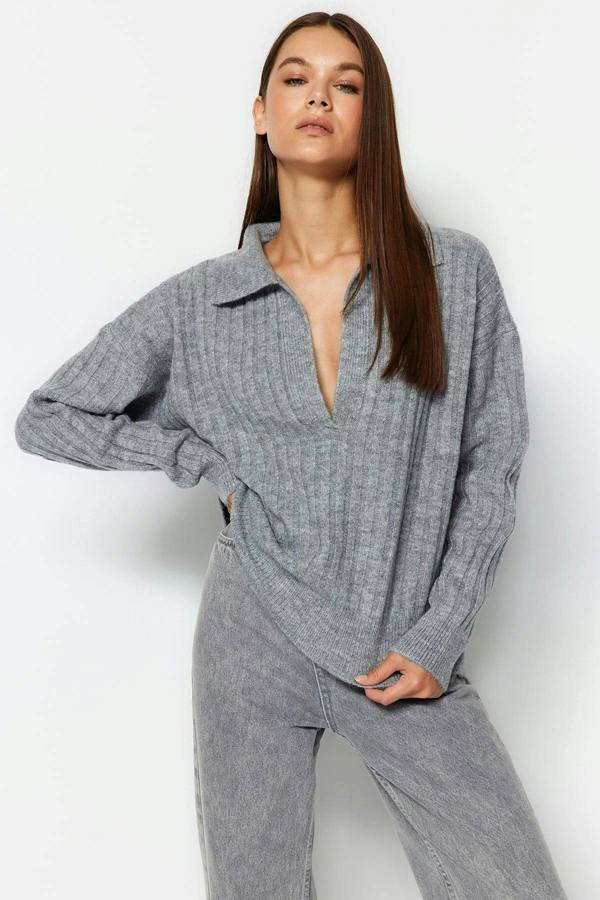 Hoxton Gal Soft-Textured Viscose Polo Neck Knit Sweater
