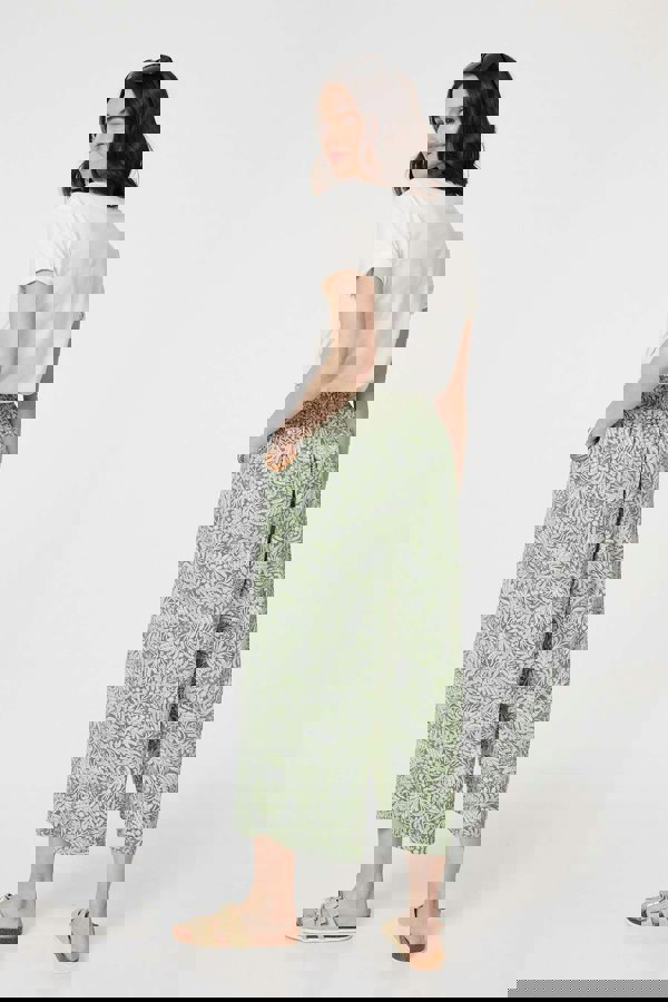 Green | Leaf Print Pleat-Front Wide Leg Culottes