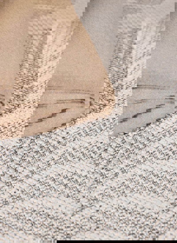 The Rugs Liora Reversible Rug – Indoor & Outdoor Quality