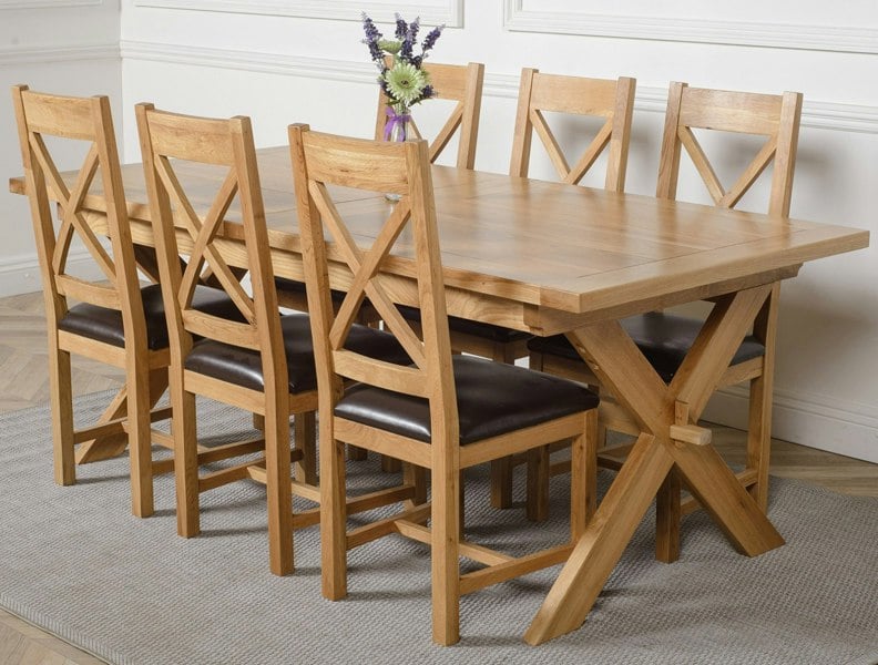That's Furniture Vermont Cross Leg Oak Extending Dining Table with Berkeley Oak Chairs