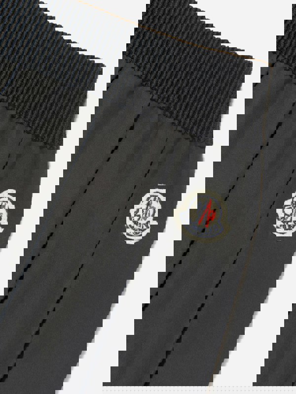 Moncler Enfant Girls Pleated Skirt in Black