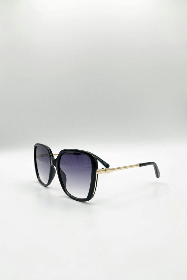 SVNX Oversized Square Sunglasses In Black Grey