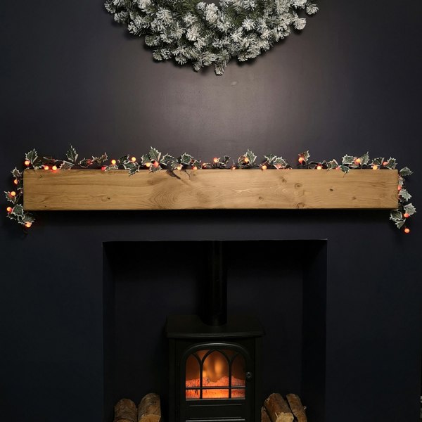 Samuel Alexander 1.8m Artificial Garland with Berries & Lights Battery Operated with 35 Warm White LEDs