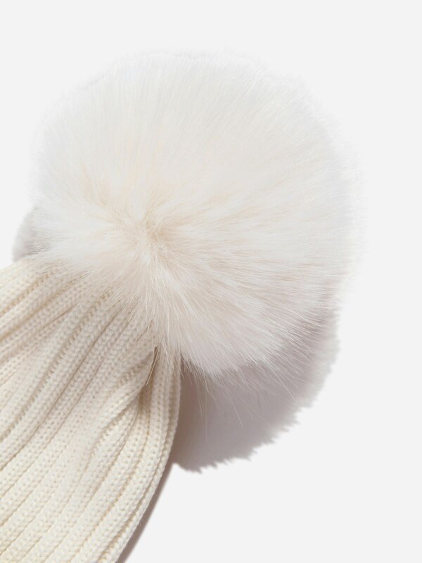 Moncler Enfant Girls Beanie with Faux Fur Pom Pom in Ivory