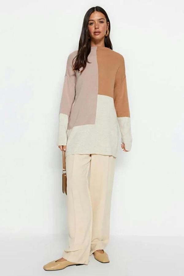 Hoxton Gal Blocked High Neck Knit Sweater
