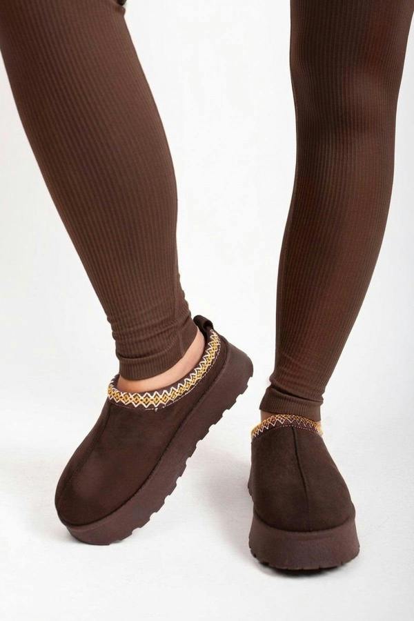 Jolene Aztec Detail Low Ankle Platform Slipper Boots - Chestnut_wb
