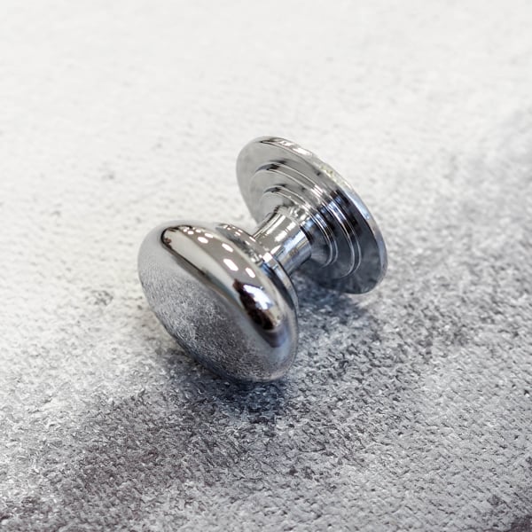 Handle & Home Polished Chrome Knobs and Coordinating Handle