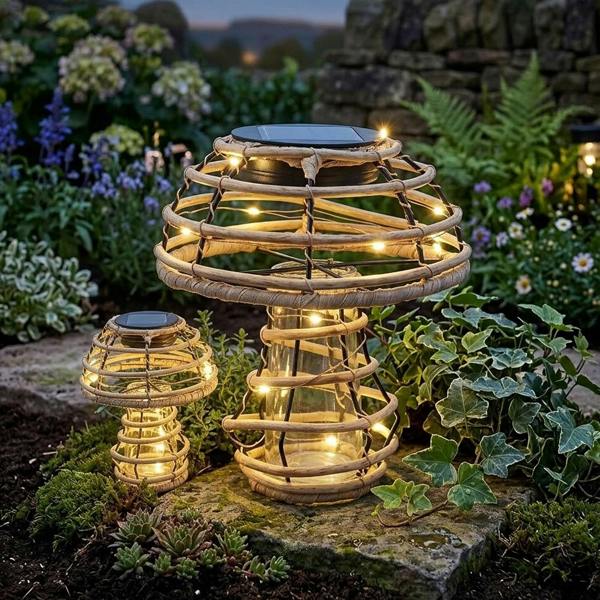 Rattan Solar Mushroom Outdoor Light Warm White Decorative Patio Ornament