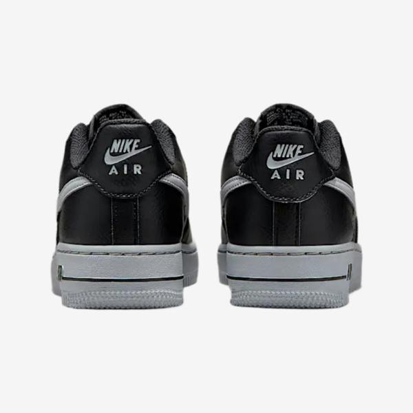 Nike HQ3807-001 Sneakers   in  Black