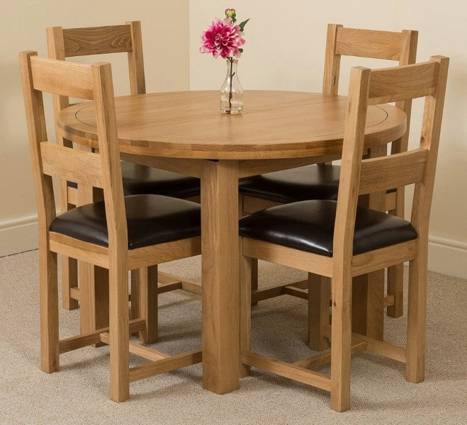 That's Furniture Edmonton Round Extendable Oak Dining Set with Lincoln Oak Chairs