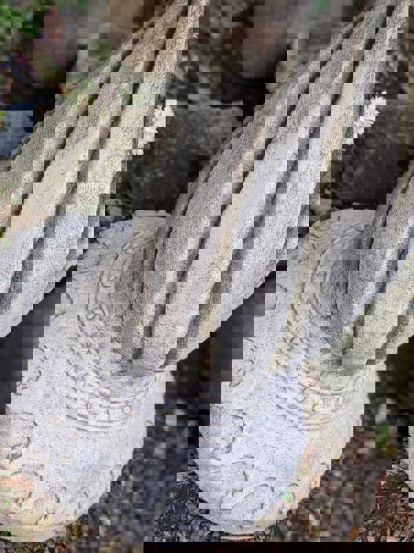 Detailed Windsor Design Stone Birdbath