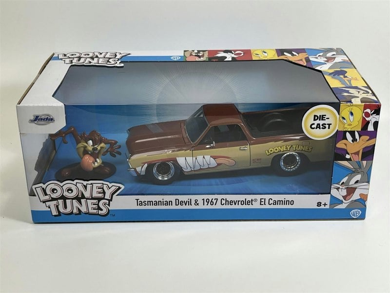 Jada Looney Tunes Tasmanian Devil Figure and 1967 Chevrolet El Camino 1:24 Jada 253255072