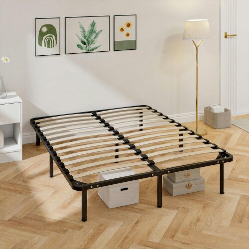 HOMCOM Bed Frame, Metal Platform Bed Frame with 28 Wood Slats - Double Bed