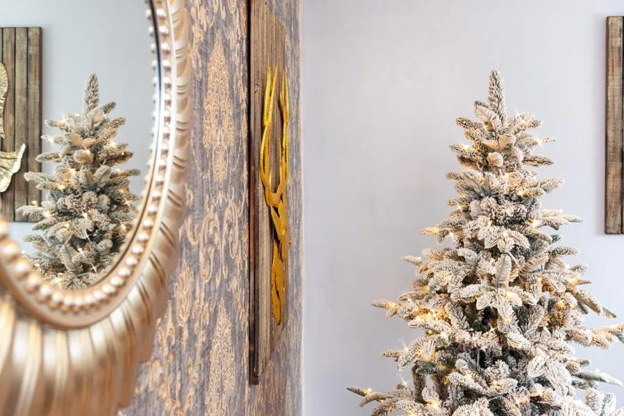 5ft to 8ft Pre-Lit Snow Covered Artificial Christmas Tree with Warm White LEDs image 4