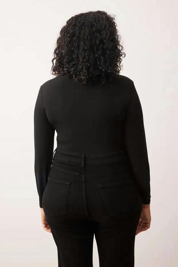 WOVCOR V-Neck Knitted Plus Size Bodysuit with Lace Detail and Snap Button Closure