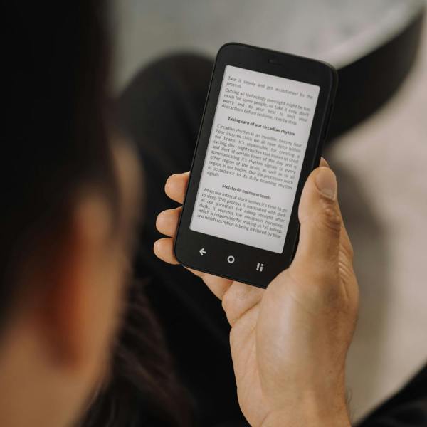 Mudita Kompakt 4G Minimalist E-Ink Mobile Phone Charcoal Black 32GB