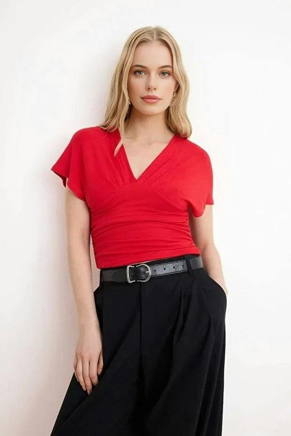 WOVCOR Fitted Gathered Detail Knitted Blouse