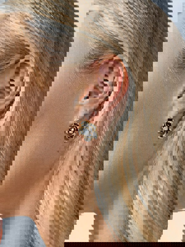 SVNX Black Floral Pearl Stud Earrings in Gold Colour