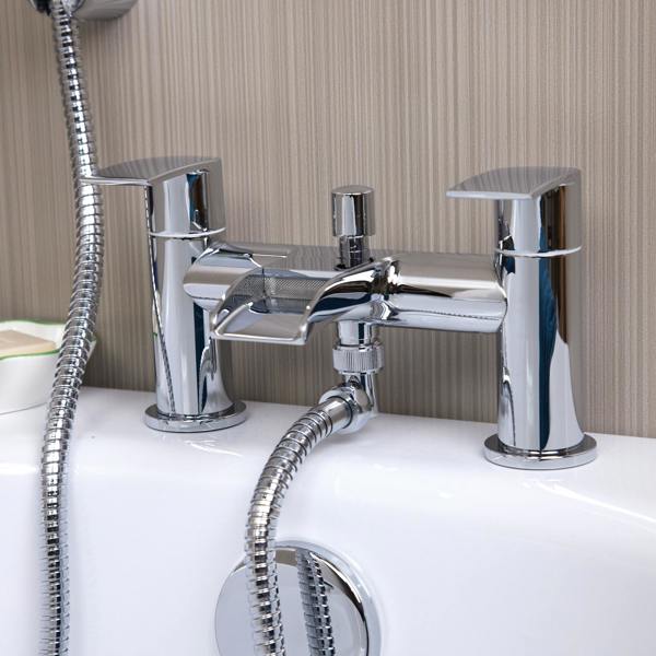 Flode Femund | Bath Shower Mixer | Including Handset and Holder | Chrome
