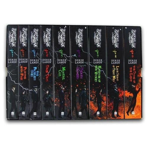 Skulduggery Pleasant Derek Landy 9 Book Set