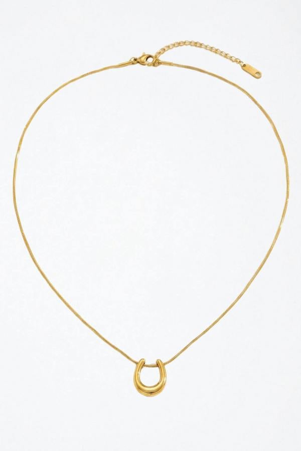 Serla 18K Gold Plated Horseshoe Necklace