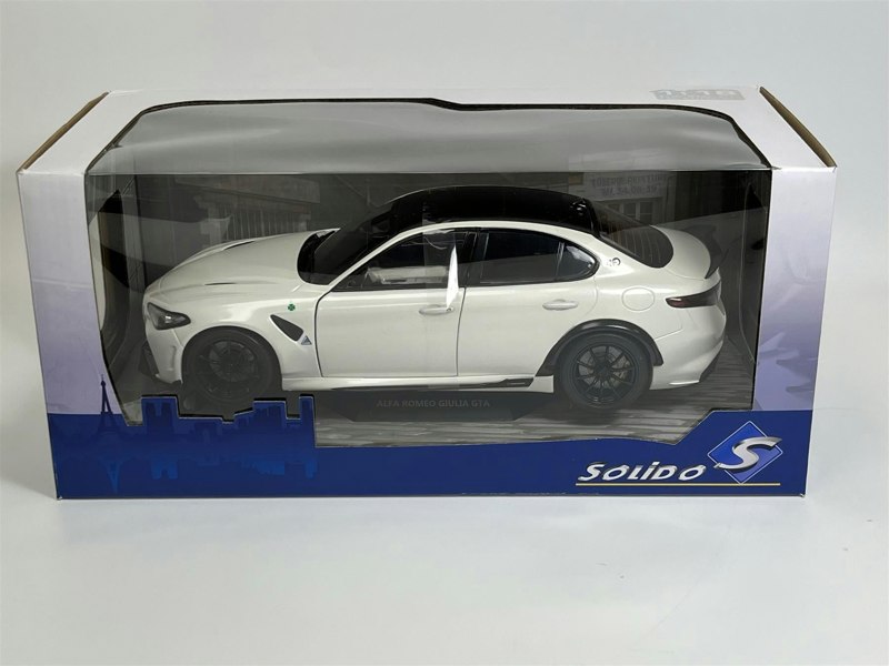 Solido Alfa Romeo Giulia GTA Blanco Trofeo White 2022 1:L18 Scale 1806903