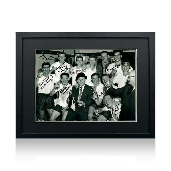 Tottenham Hotspur 1961 Squad Signed By 7 Image 3 Deluxe Mount Frame