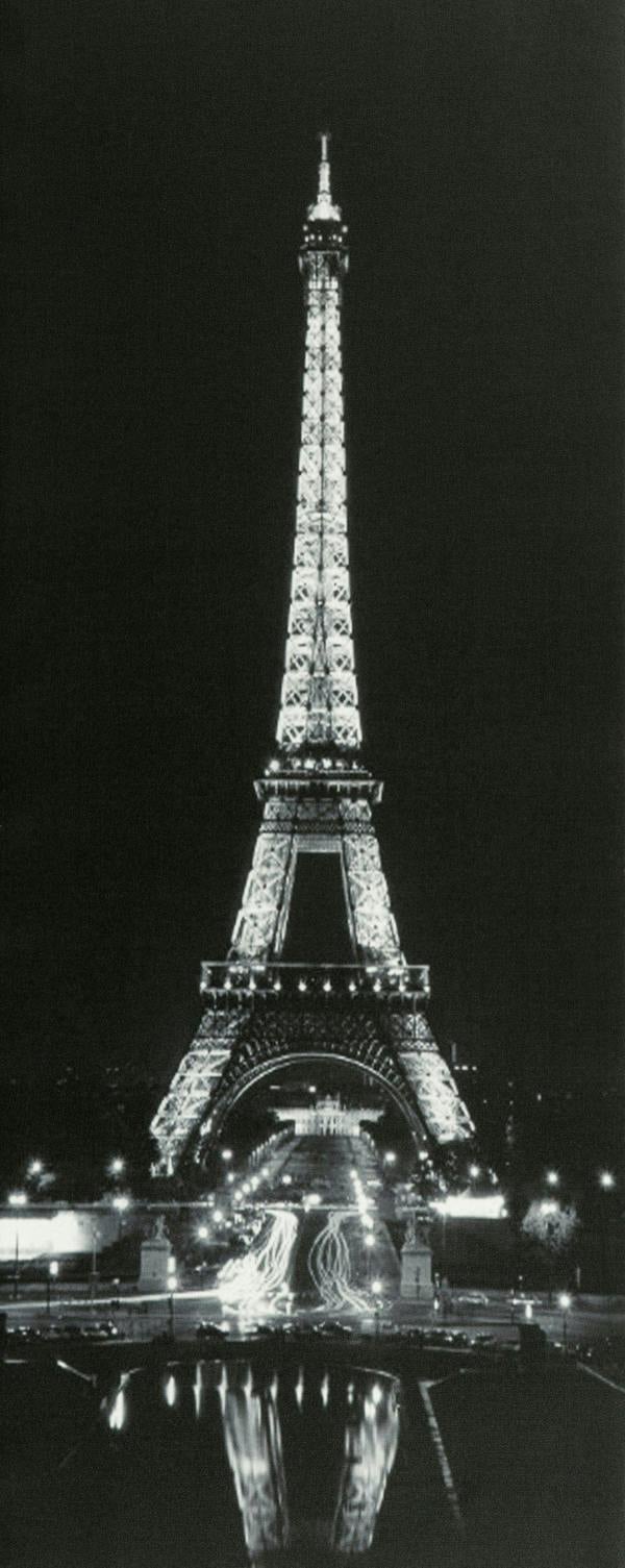 The Garden Marketplace Large Eiffel Tower at Night Canvas Picture Print in Black & White with 10 LED Lights, Battery Powered