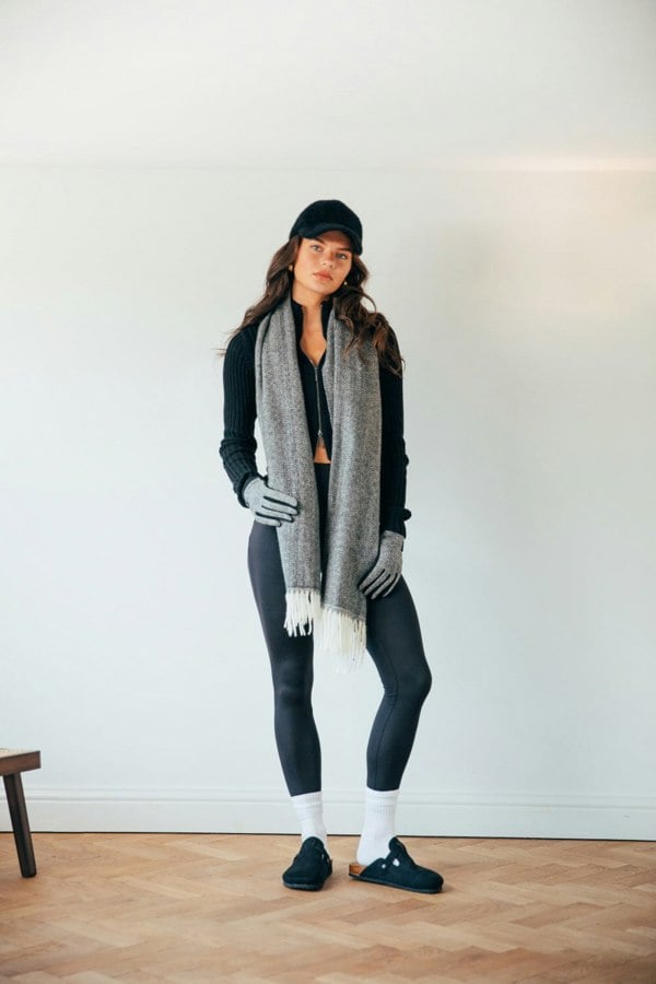 SVNX Herringbone Tassle Scarf In Black and White