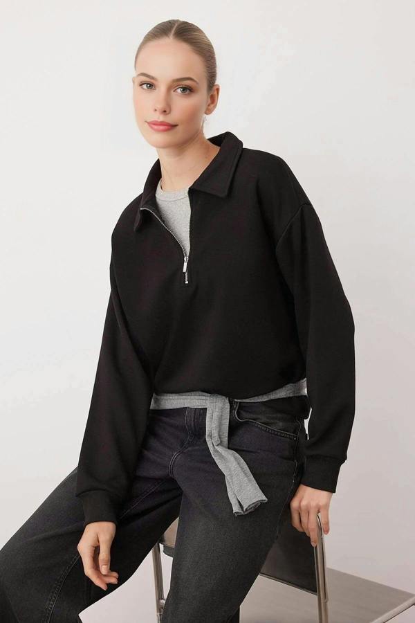 WOVCOR Knit Sweatshirt with Zipper Detail