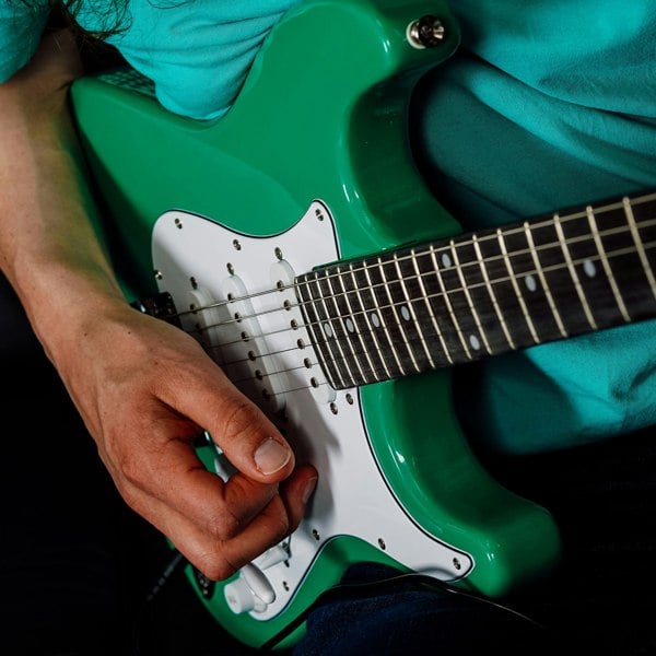 3rd Avenue Full Size Electric Guitar Pack with Bluetooth Amp#Colour_Green