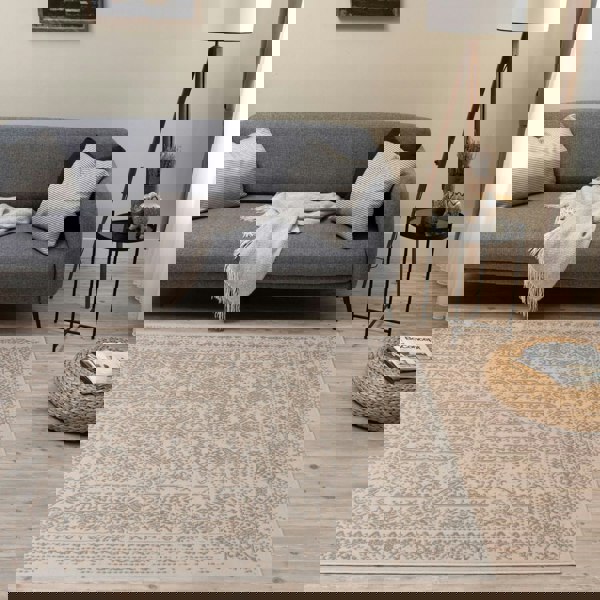 Living Room Rug Vintage Design In Cream and Beige