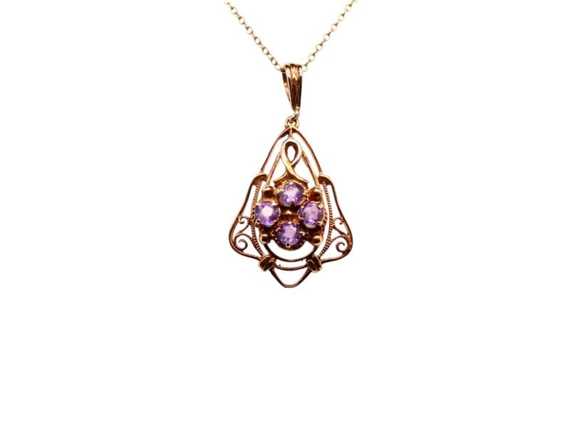 An antique style amethyst pendant