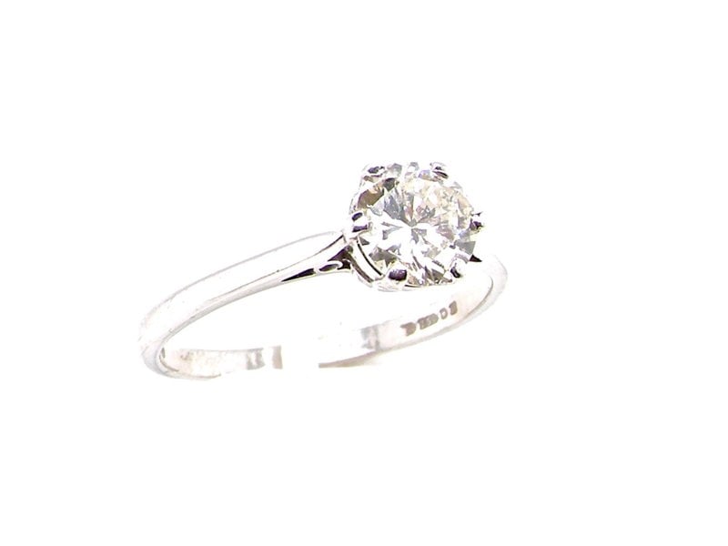 Vintage Tom A vintage solitaire diamond ring