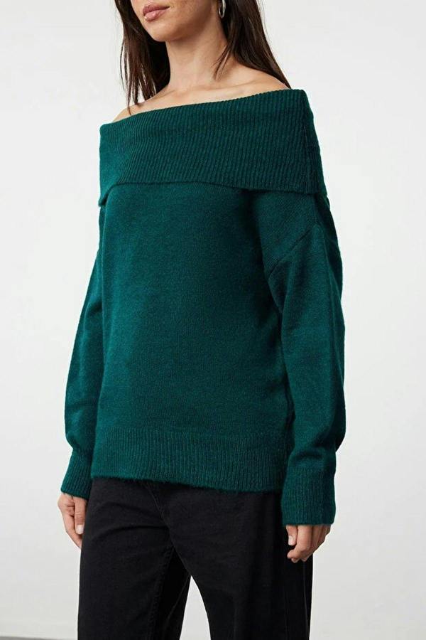 WOVCOR Soft Textured Carmen Collar Knit Sweater