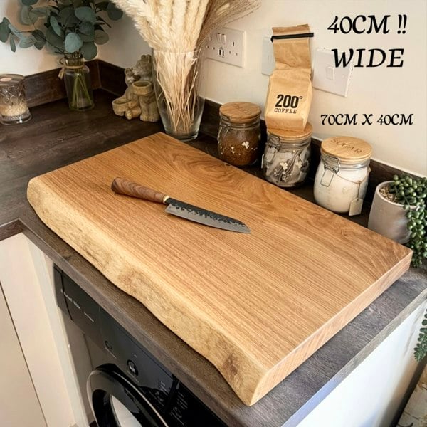 Giraffes & Craftz XL Oak Live Edge Chopping Board