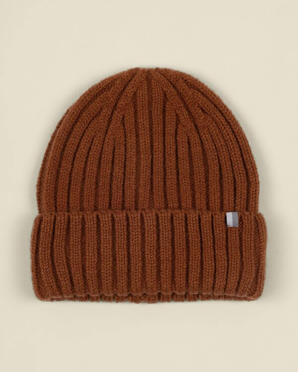 Larsson & Co Daven – Rust Ribbed Knit Beanie & Scarf Box