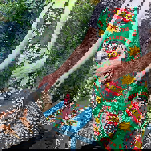 BritishmadeGifts Bullseye Darts Fan - Retro Bar Box - The Perfect Time Capsule Gift Box for Darts Lovers