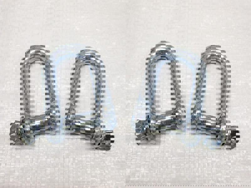 x2 12MM Galvanised Commercial Dee Shackles - Chain Connector Caravan Tether